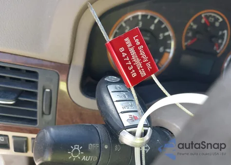 2011 Nissan Armada Platinum z USA, uszkodzony, nr VIN 5N1BA0NF2BN615265